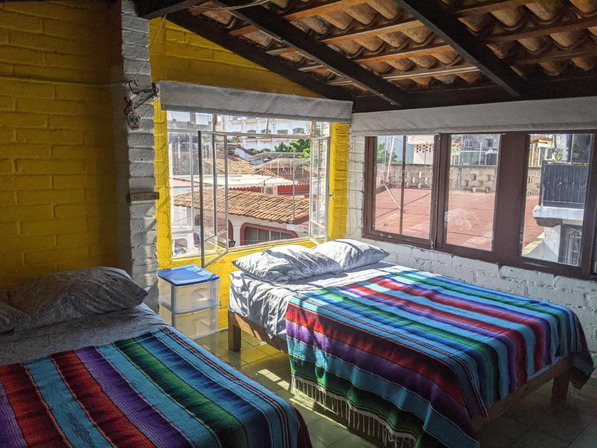 Отель Casa Frida Vallarta Пуэрто-Вальярта Экстерьер фото